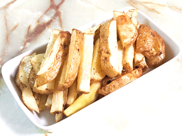 揚げないからヘルシー？オーブンで焼くフライドポテト