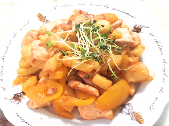 じゃがいも消費に！ポテトと鶏むねのアラビアータ風