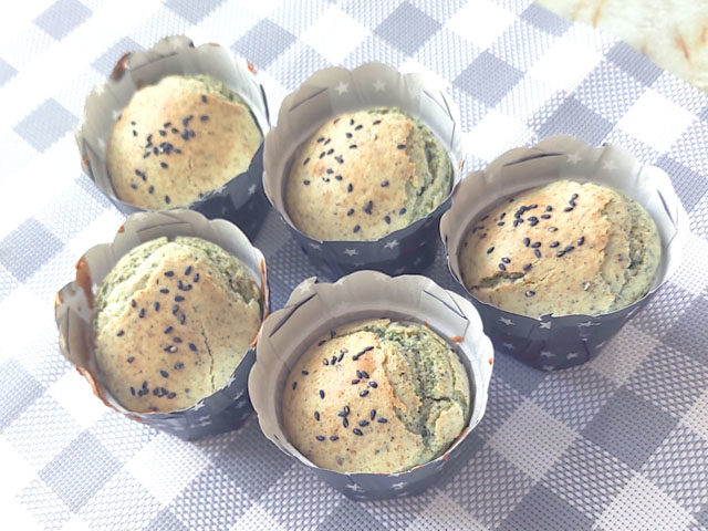 蓬の粉末で！あんこ入りふかふかマフィン♪