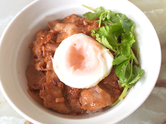 自家製焼き肉たれで！豚バラの簡単焼き肉丼♪