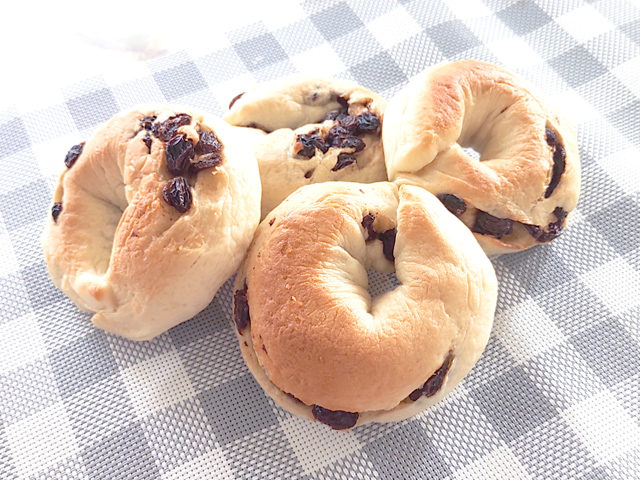 もっちもち？レーズンたっぷりベーグル♪