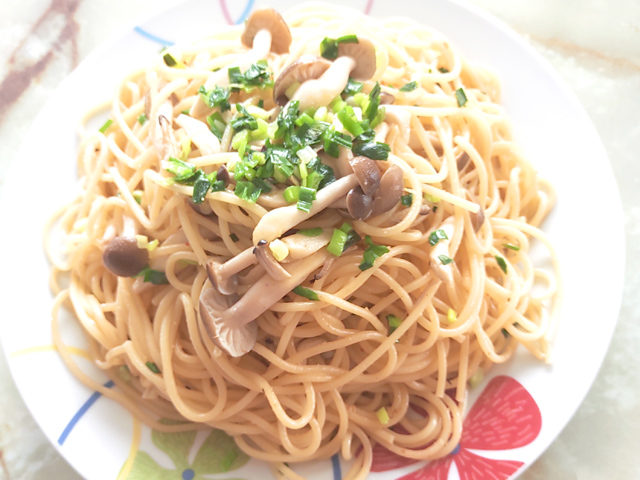 100均の響王使用！和風のねぎとしめじのパスタ♪