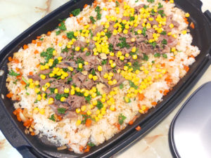 ホットプレートで！牛肉たっぷりのガーリックライス♪