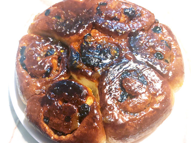 ベイクオフ参照！フライパンでチェルシーバンズ♪