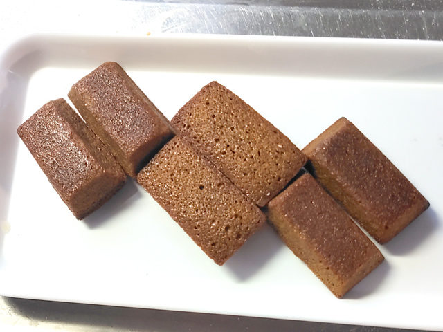 100均のシリコン型で！コーヒーフィナンシェ♪