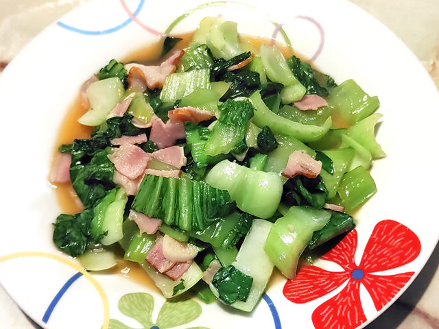 アルモンデ？チンゲン菜とベーコンの中華炒め風♪