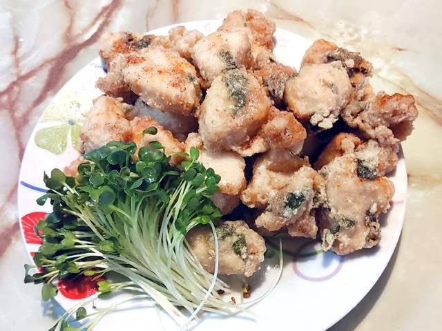 鶏むね肉で作る！青じそと塩のザンギ♪