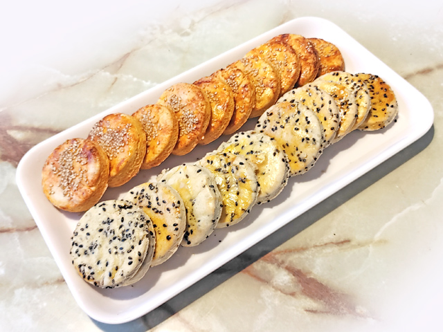 スタンドミキサーで!2種のセイボリービスケット♪